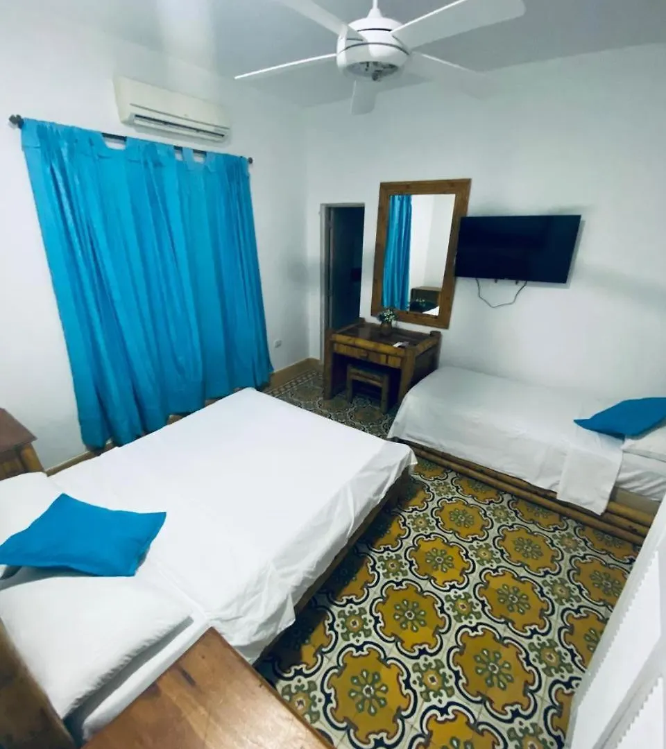 Guest house Habitaciones Independientes Con Bano Privado #5 Cartagena Colombia